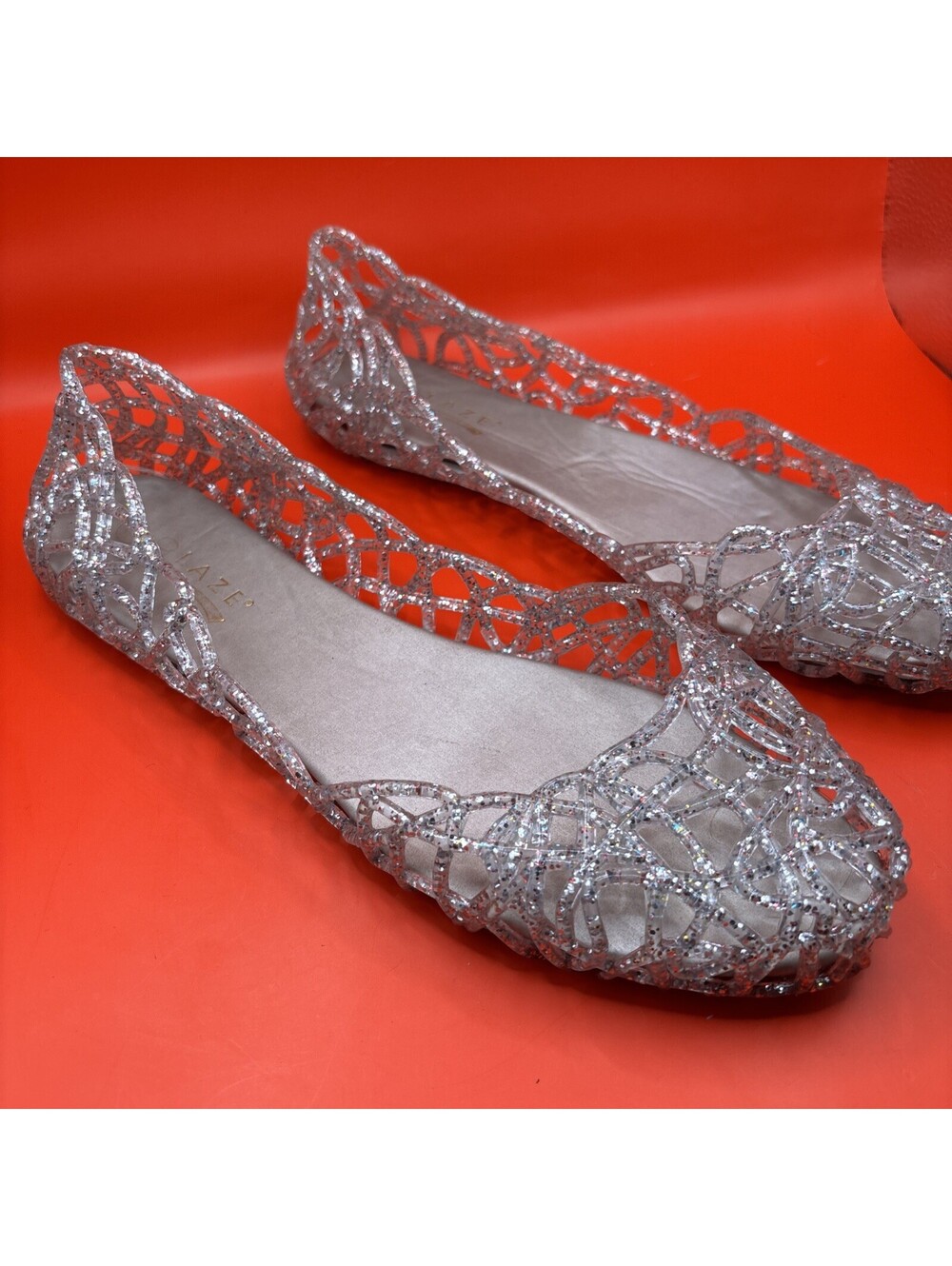 AZER Women's Silver Glitter Slip-On Flats